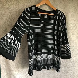 Women’s Size L Top with stripes, 3/4 sleeve